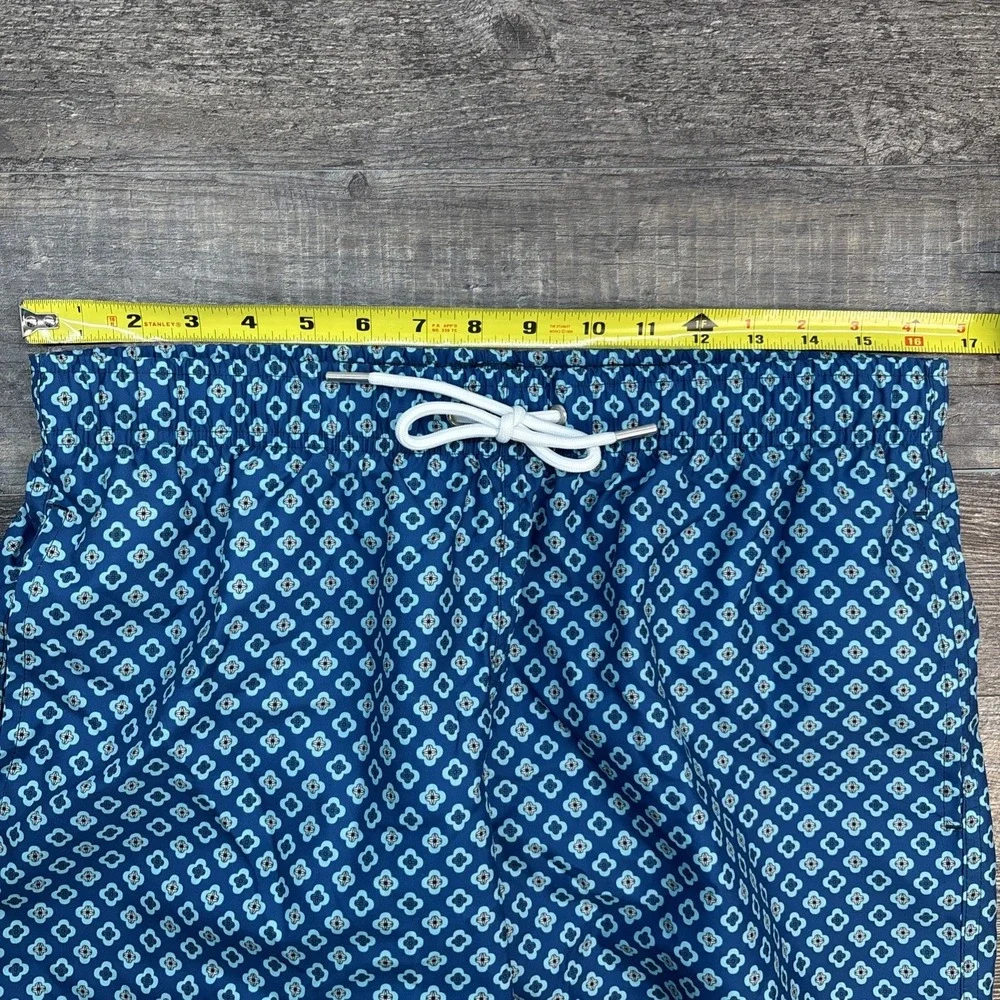 Collars and & Co Men's Medium Swim Trunks‎ Blue Coast Shorts Swimwear NEW